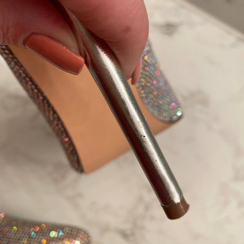 Stunning sparkling Steve Madden size 9.5 pumps